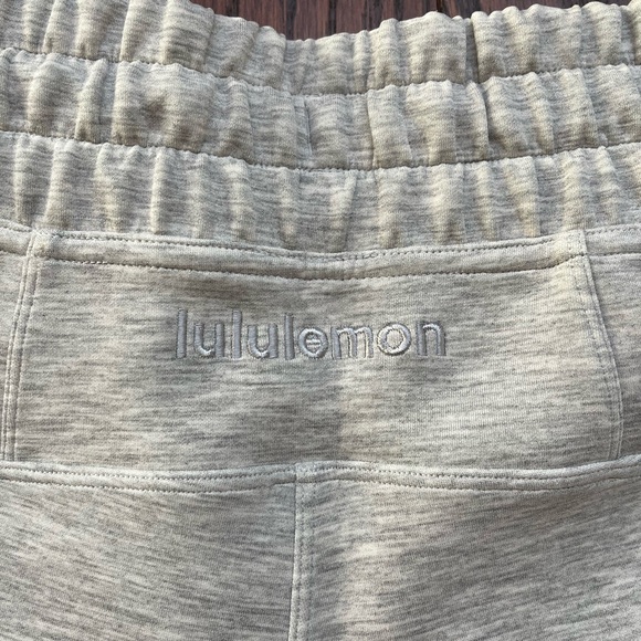 Lululemon Soft Ambitions High Rise Shorts - Picture 3 of 4